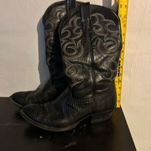 Men’s Noccona Black Leather Cowboy Boots with Embroidered Design